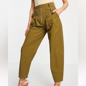 High waist cotton peg leg pants with zip front
